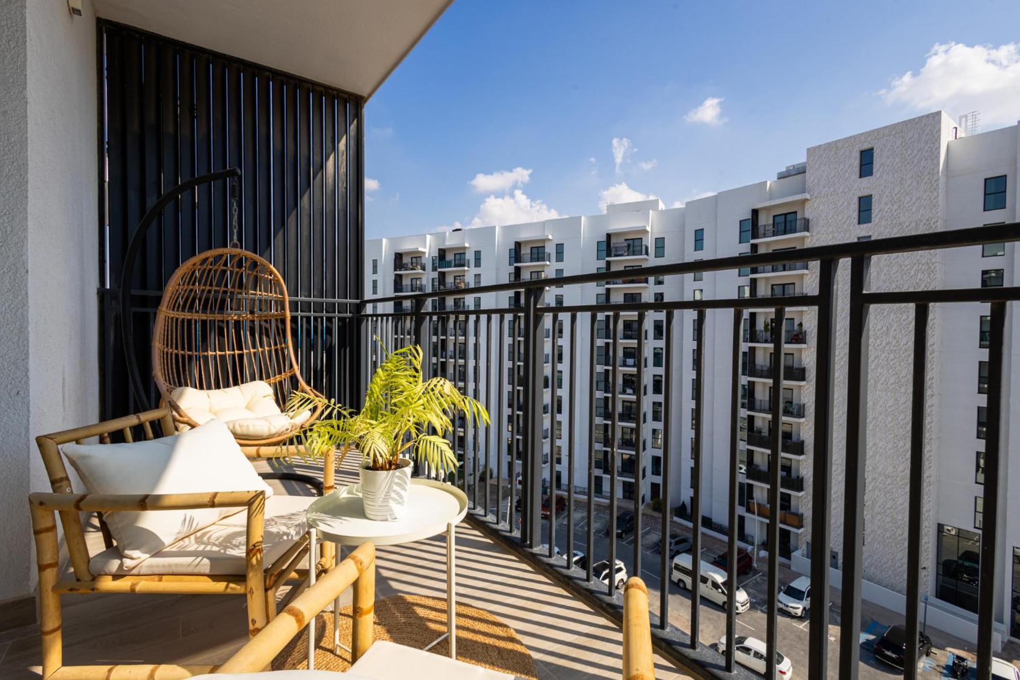 Waters Edge 1Br Retreat By Voyage Apartment อาบูดาบี ภายนอก รูปภาพ